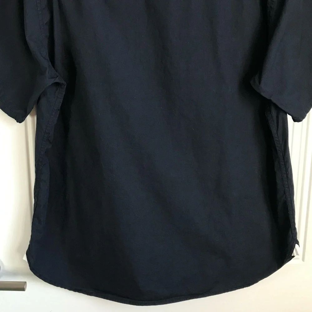 Undefeated Men’s XL Black Short Sleeve Button Up Shirt with chest pocket in EUC - Picture 11 of 14